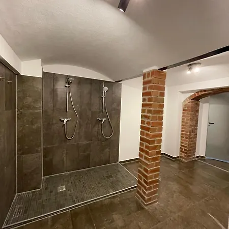 Haus Charlottenburg 1, Zentrumsnah Gelegen, Mit Blick Auf Festung Apartment Königstein