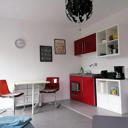 Appartement Haus Charlottenburg 1, Zentrumsnah Gelegen, Mit Blick Auf Festung *