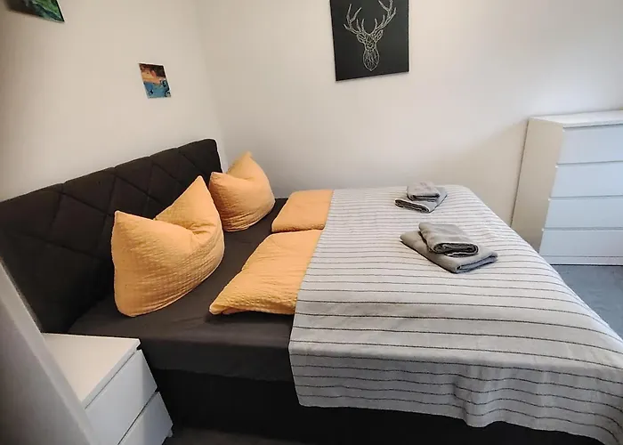 شقة Haus Charlottenburg 1, Zentrumsnah Gelegen, Mit Blick Auf Festung