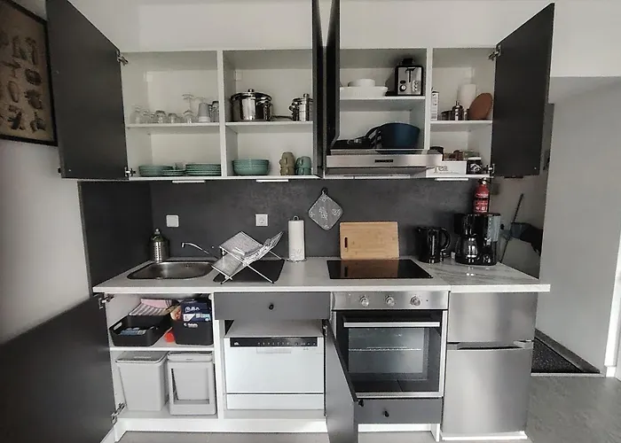 Haus Charlottenburg 1, Zentrumsnah Gelegen, Mit Blick Auf Festung شقة *